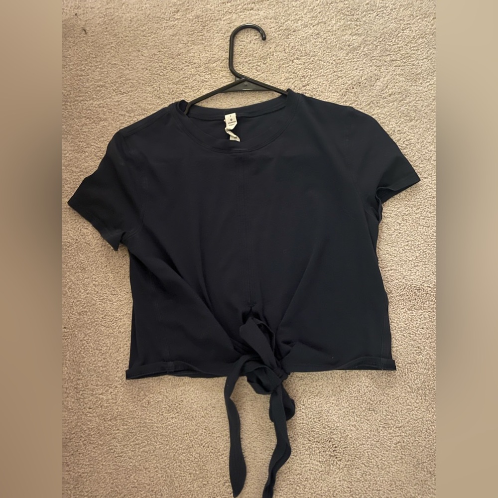 Lululemon front tie t-shirt